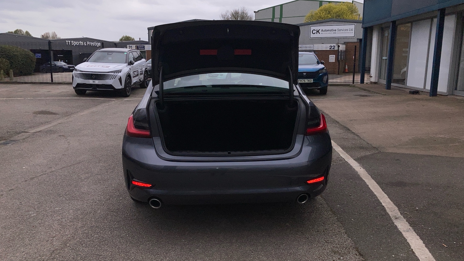 Used BMW 3 Series 2019 for sale - 78168643: Photo 4