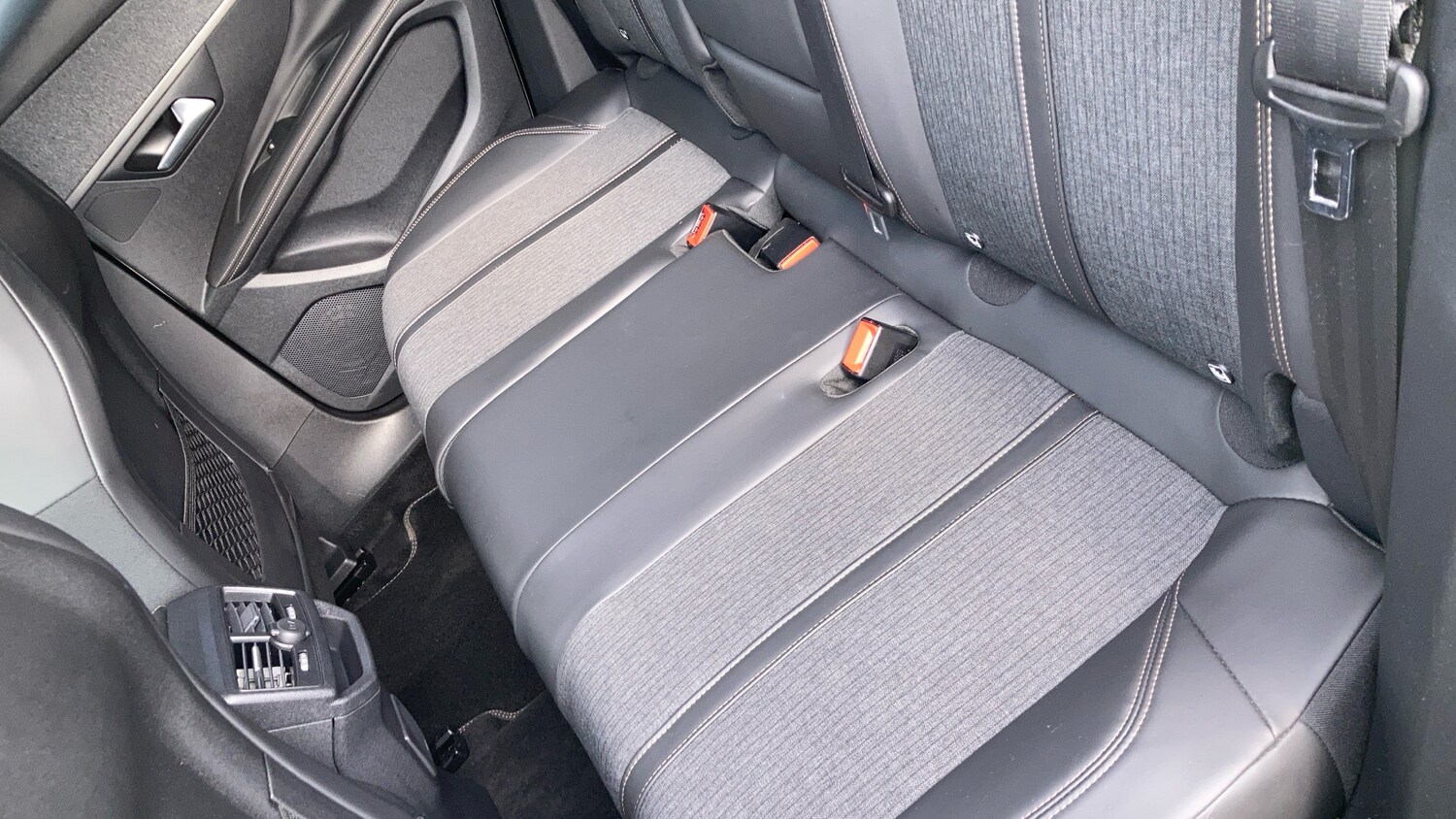 Used Peugeot 3008 2018 for sale - 77717664: Photo 16