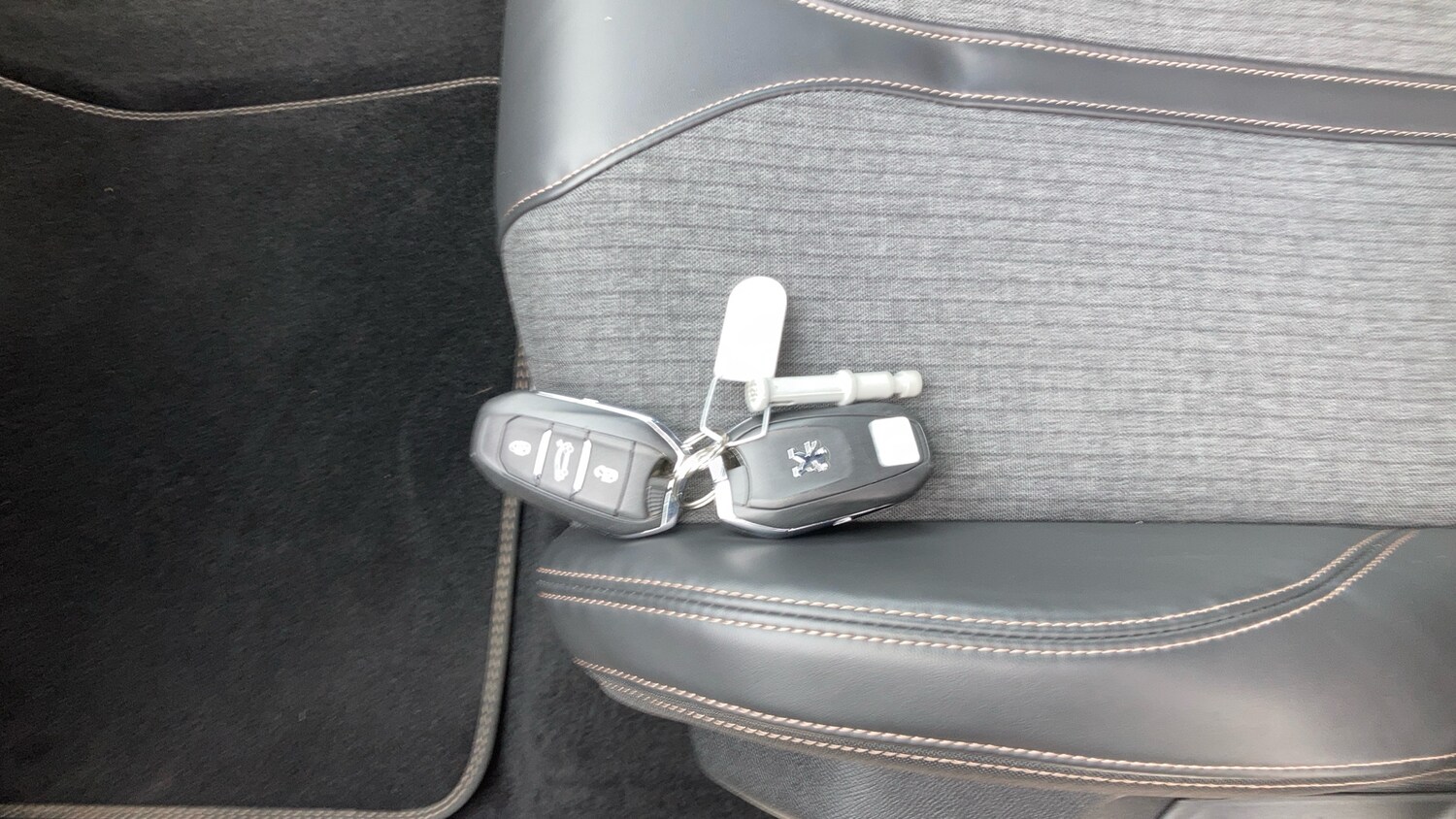 Used Peugeot 3008 2018 for sale - 77717664: Photo 20