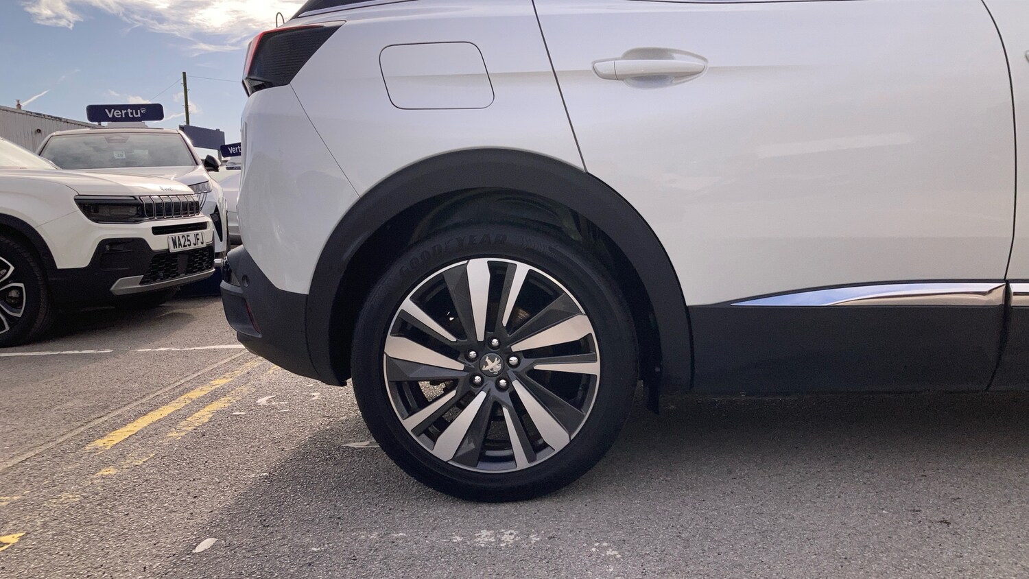 Used Peugeot 3008 2018 for sale - 77717664: Photo 7