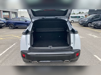 Used Peugeot 2008 2024 for sale - 78938489: Photo