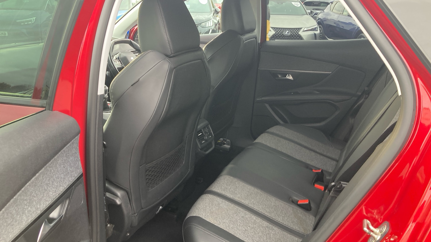 Used Peugeot 3008 2018 for sale - 76777217: Photo 31