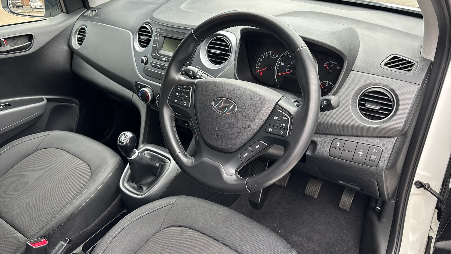 Used Hyundai i10 2019 for sale - 78093405: Photo 11