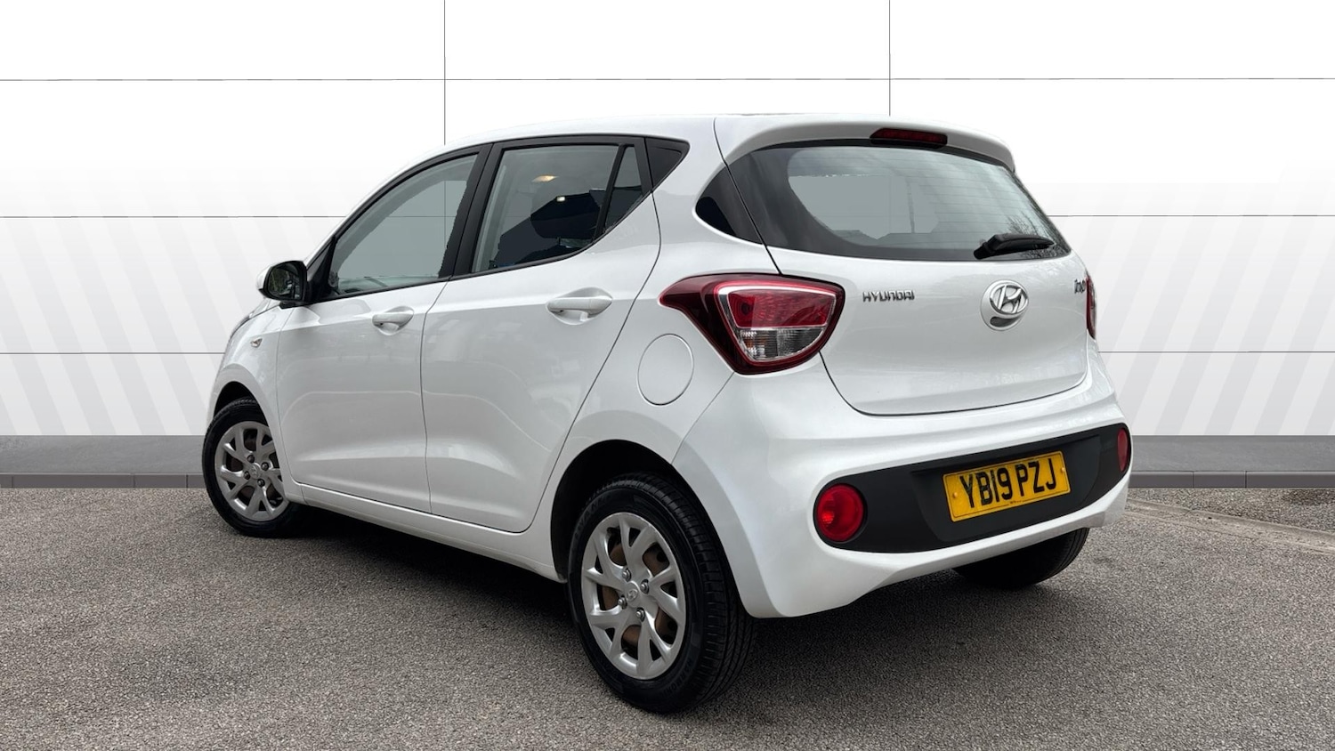 Used Hyundai i10 2019 for sale - 78093405: Photo 2