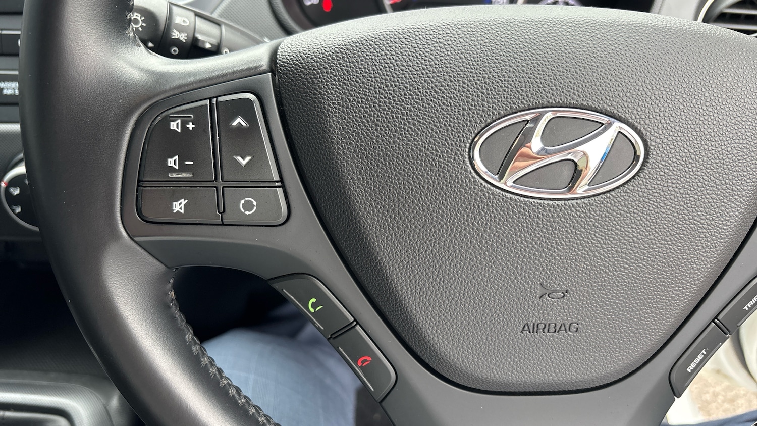 Used Hyundai i10 2019 for sale - 78093405: Photo 26