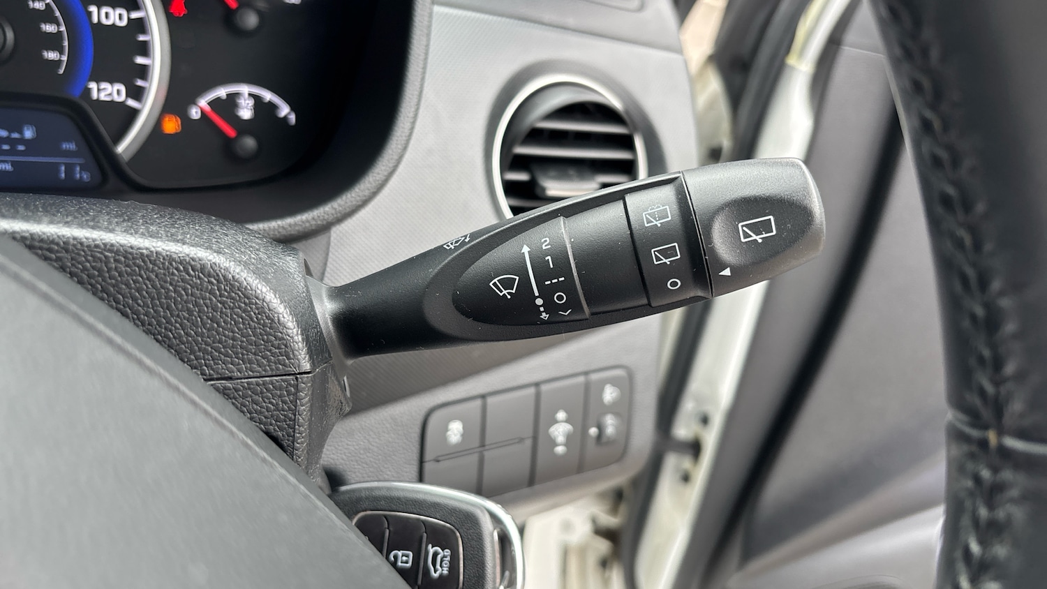 Used Hyundai i10 2019 for sale - 78093405: Photo 28