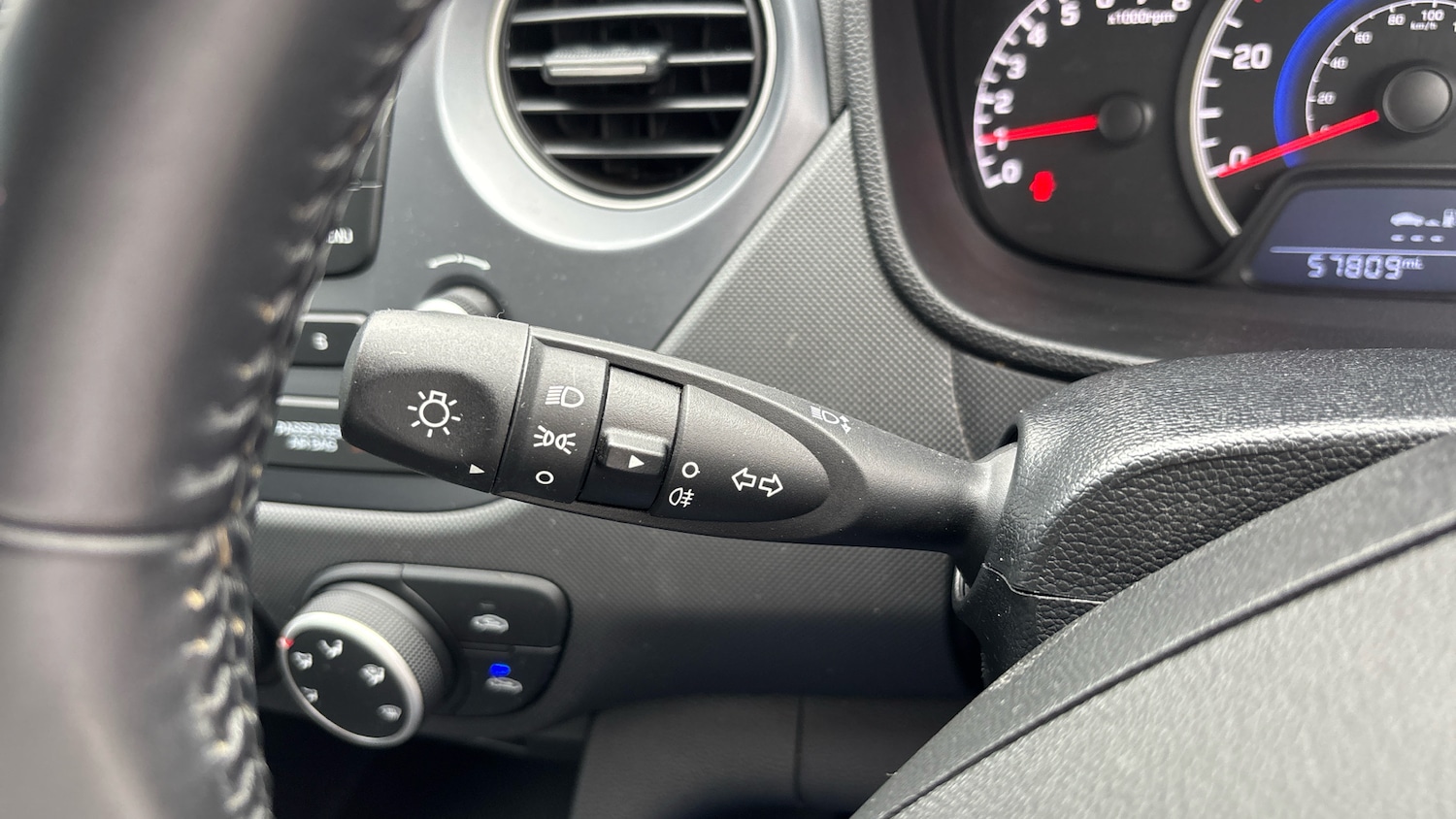 Used Hyundai i10 2019 for sale - 78093405: Photo 29