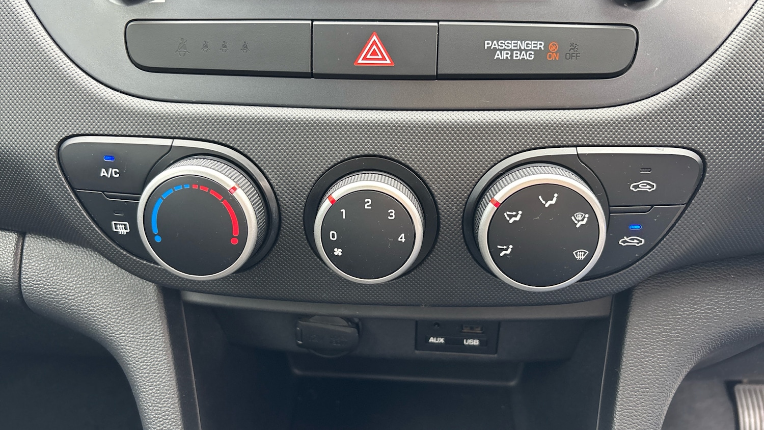 Used Hyundai i10 2019 for sale - 78093405: Photo 30