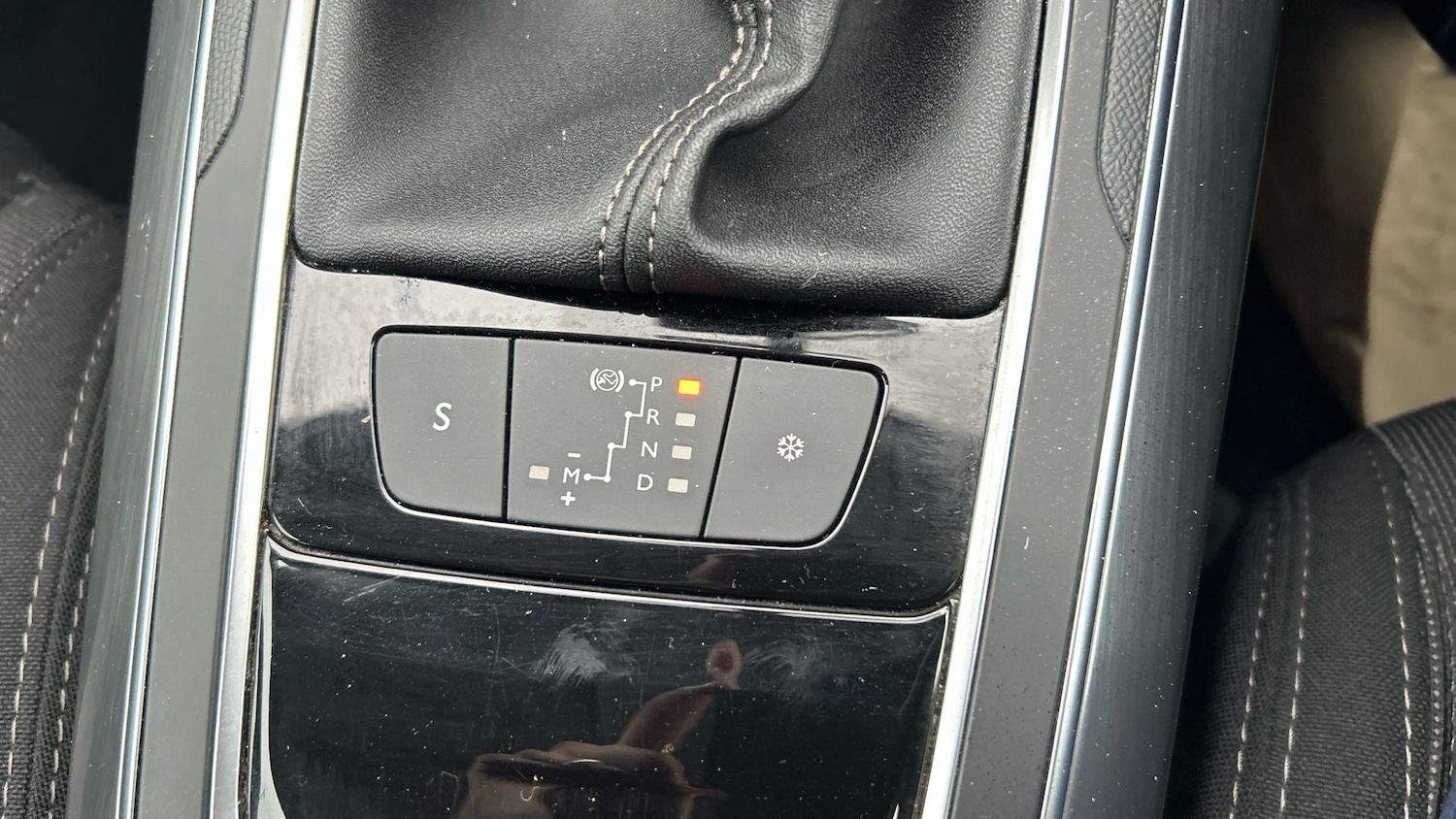 Used Peugeot 308 2015 for sale - 77069189: Photo 21