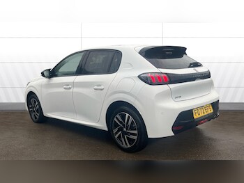 Used Peugeot 208 2022 for sale - 77354209: Photo