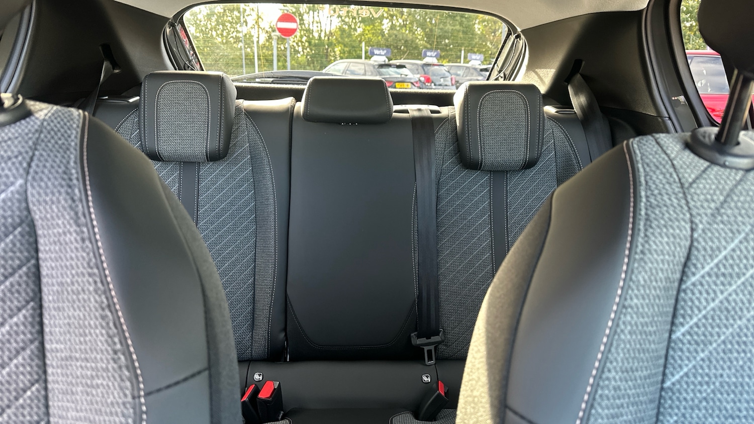 Used Peugeot 208 2025 for sale - 76449218: Photo 15