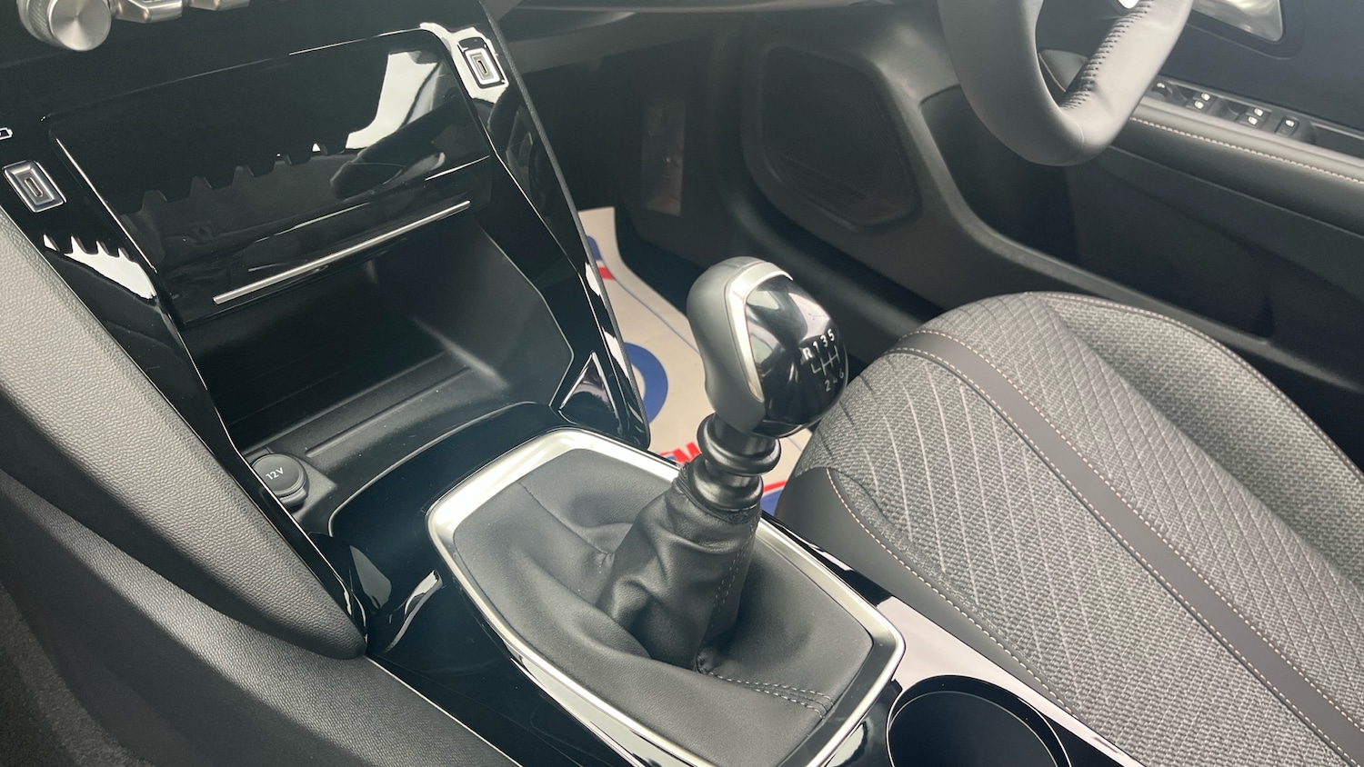 Used Peugeot 208 2025 for sale - 77023288: Photo 13