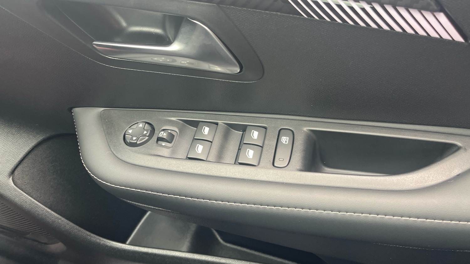 Used Peugeot 208 2025 for sale - 77023288: Photo 27