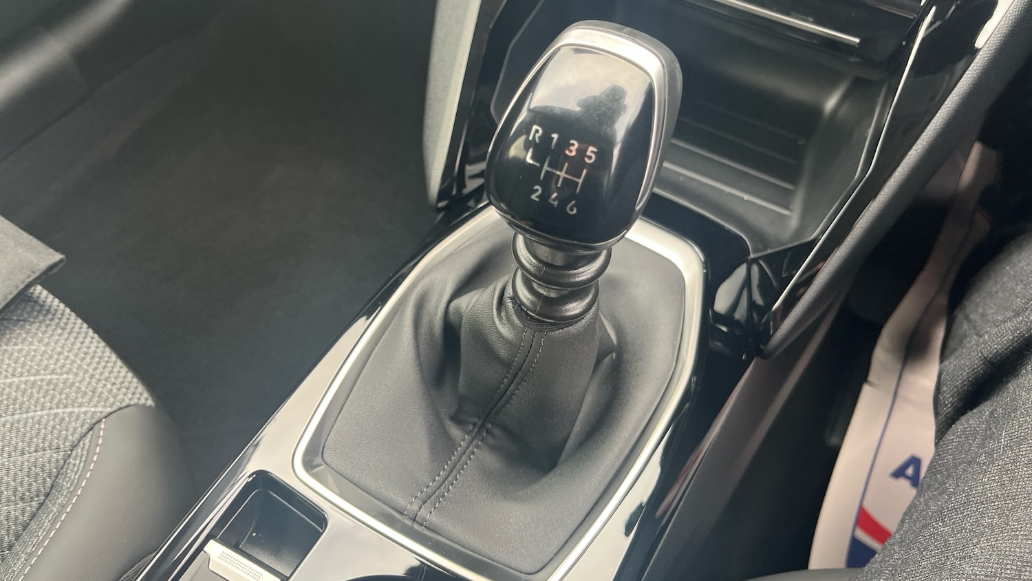 Used Peugeot 208 2025 for sale - 77023288: Photo 30