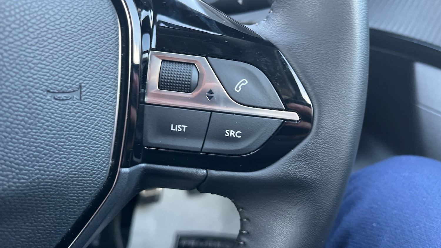 Used Peugeot 2008 2022 for sale - 77435637: Photo 35