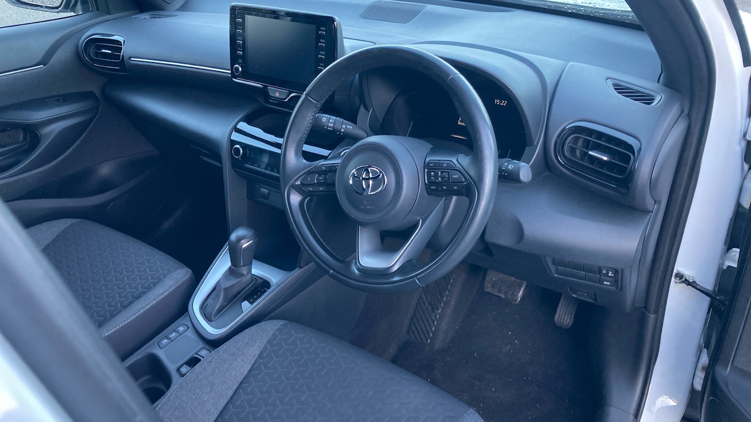 Used Toyota Yaris Cross 2022 for sale - 76693235: Photo 11