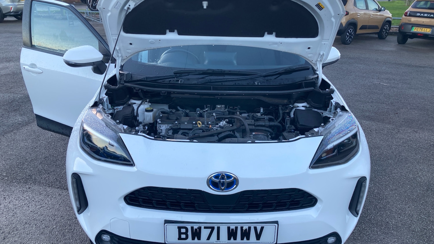 Used Toyota Yaris Cross 2022 for sale - 76693235: Photo 8