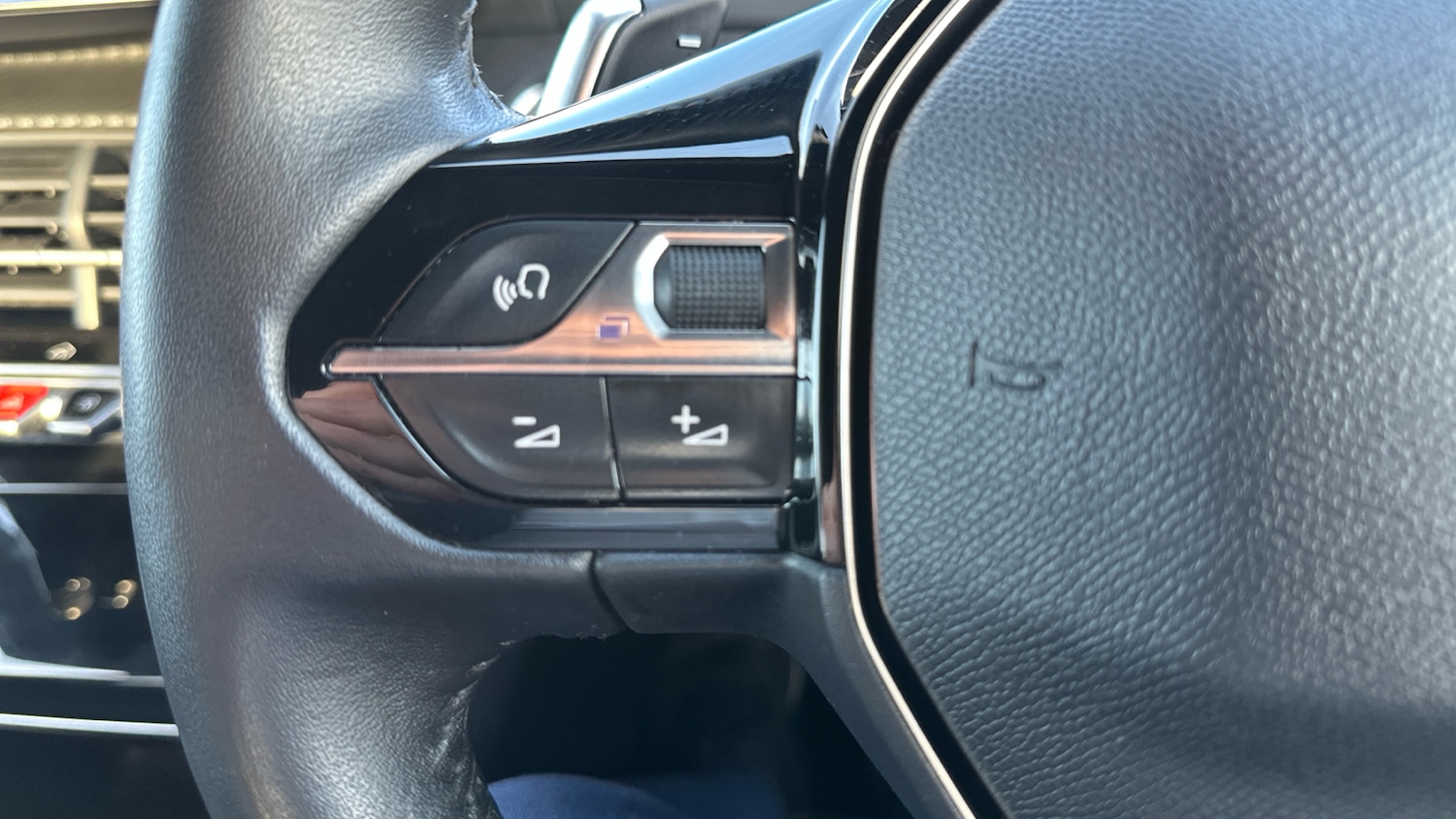 Used Peugeot 2008 2023 for sale - 77650194: Photo 29