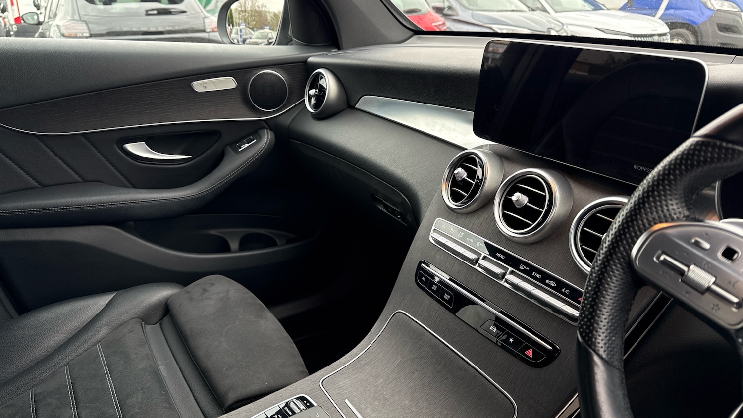 Used Mercedes-Benz GLC 2019 for sale - 77712931: Photo 14