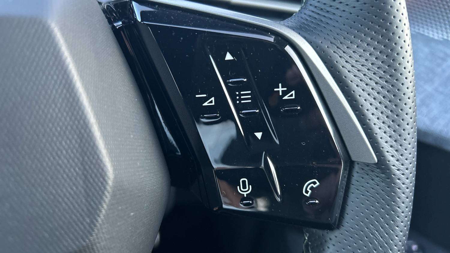 Used Peugeot 5008 2025 for sale - 76971825: Photo 26