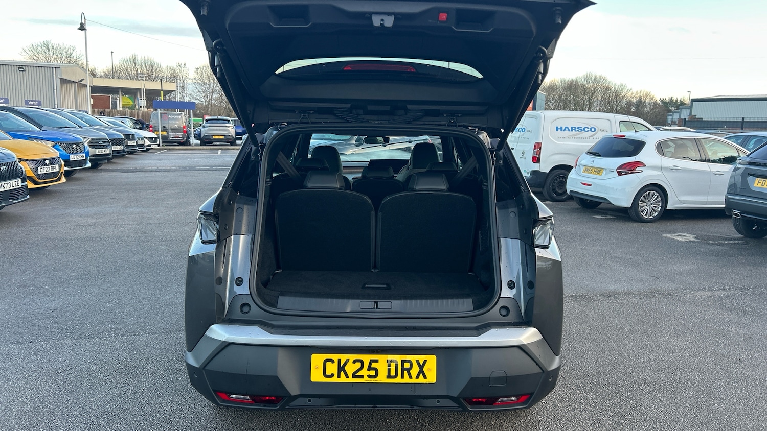 Used Peugeot 5008 2025 for sale - 76971825: Photo 4