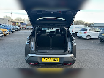 Used Peugeot 5008 2025 for sale - 76971825: Photo