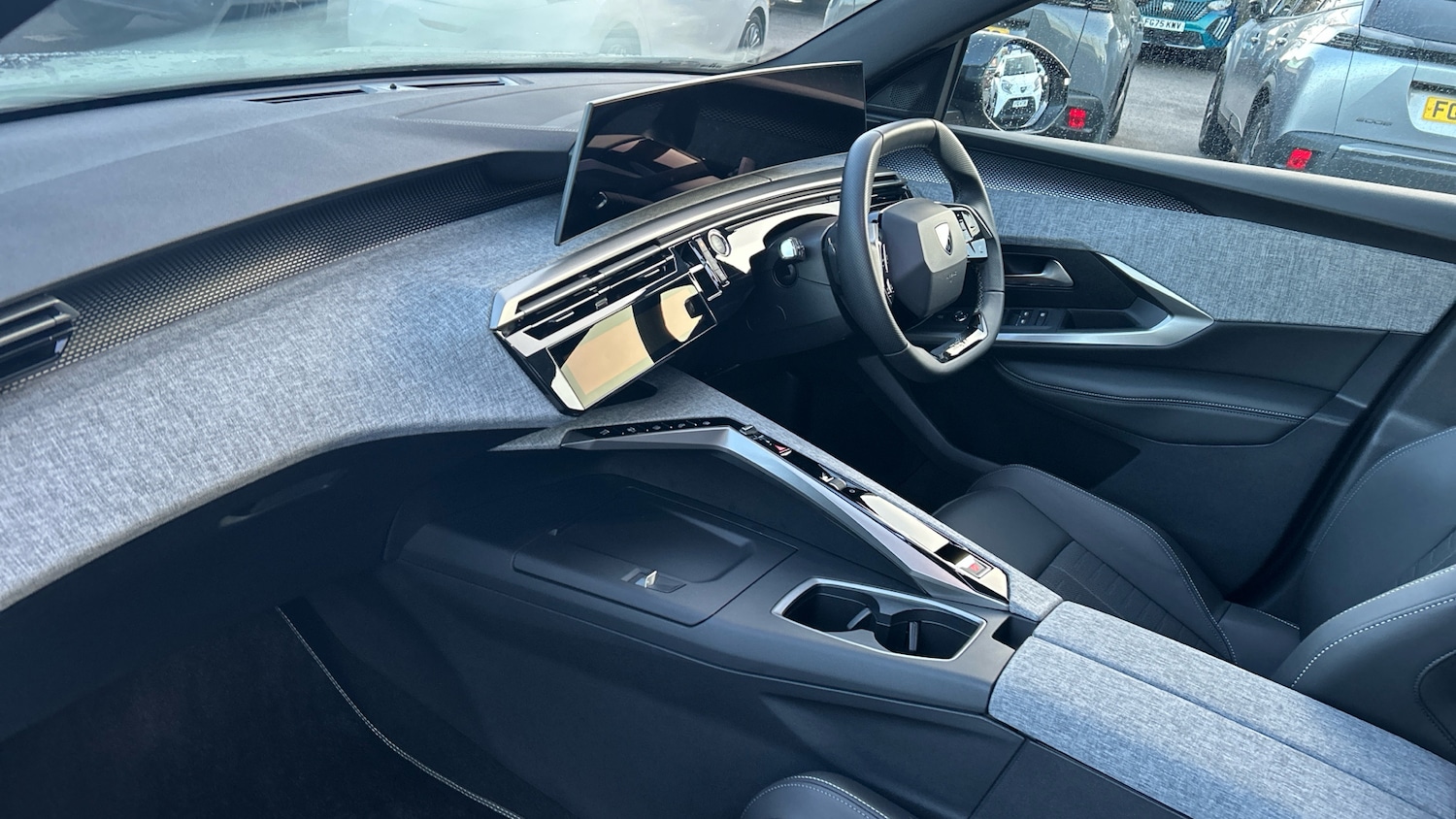 Used Peugeot 5008 2025 for sale - 76971825: Photo 9