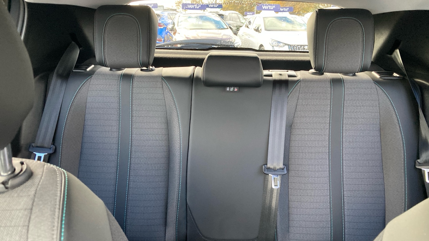 Used Peugeot 208 2023 for sale - 76436480: Photo 15