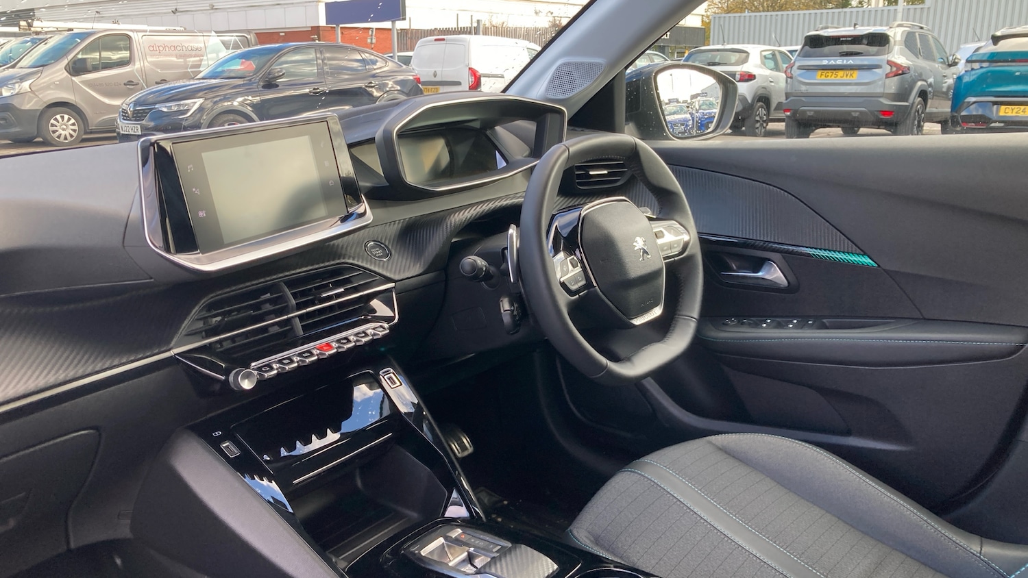 Used Peugeot 208 2023 for sale - 76436480: Photo 9