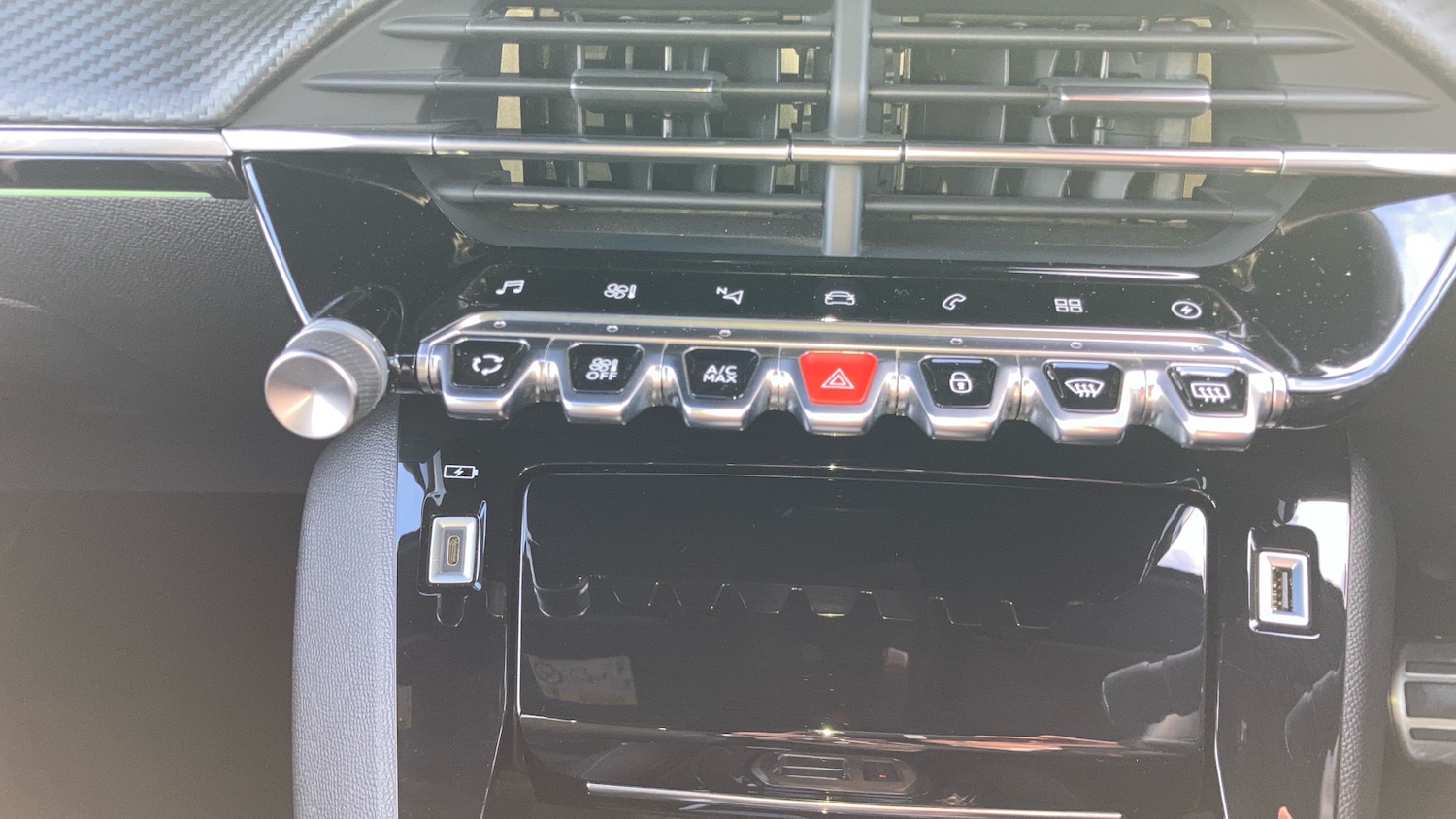 Used Peugeot 208 2023 for sale - 77662460: Photo 22