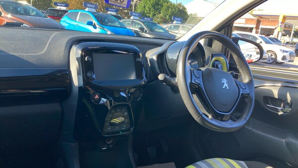 Used Peugeot 108 2020 for sale - 76038081: Photo 11