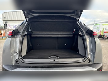Used Peugeot 2008 2025 for sale - 77061501: Photo