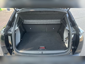 Used Peugeot 2008 2025 for sale - 75485439: Photo