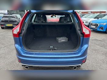 Used Volvo XC60 2017 for sale - 77581021: Photo