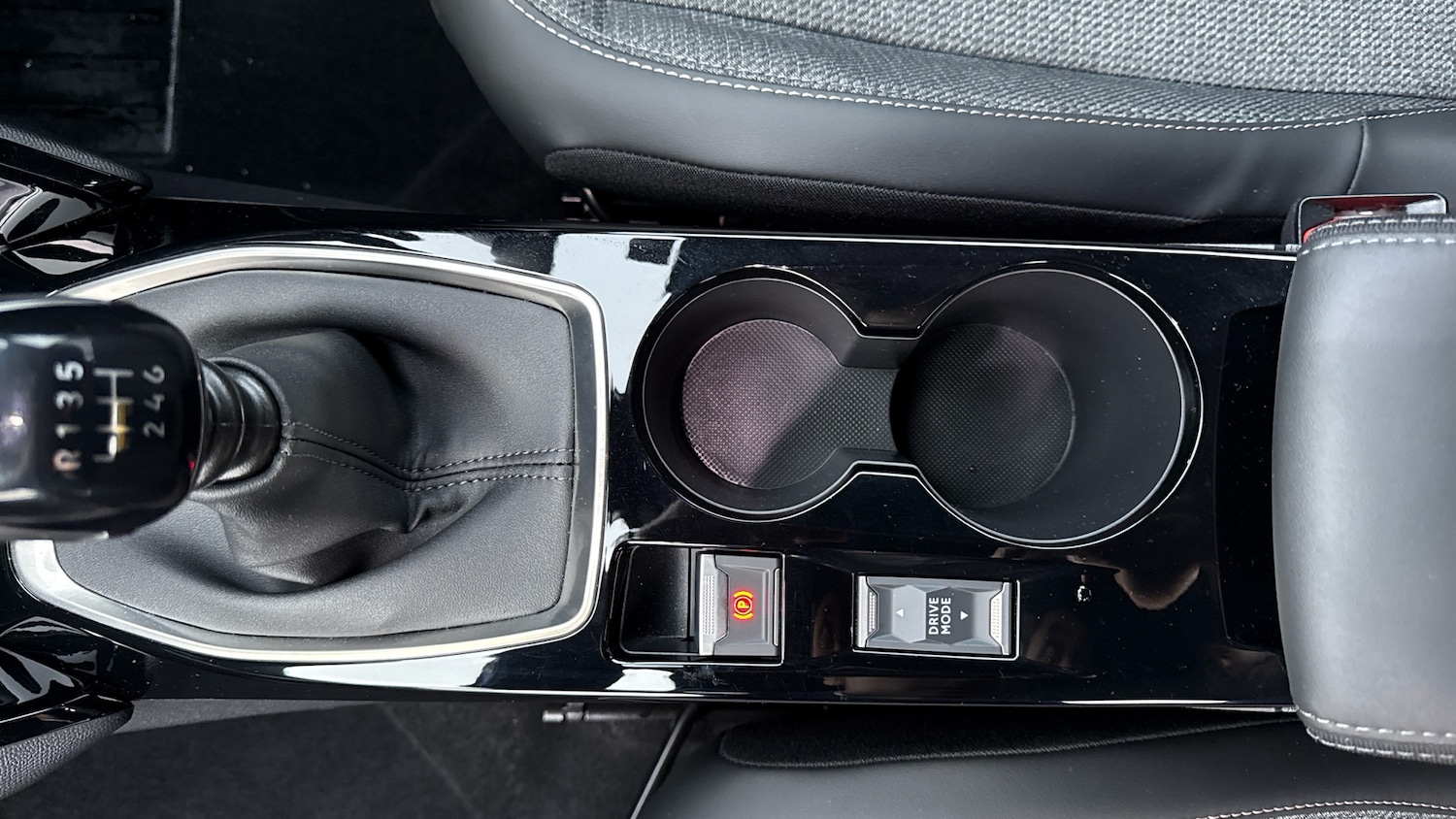 Used Peugeot 2008 2025 for sale - 77847656: Photo 26