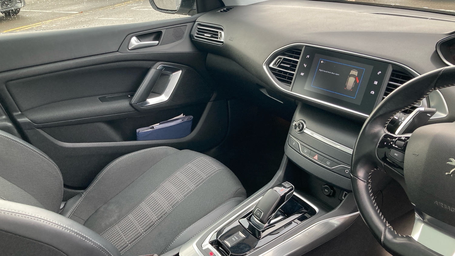 Used Peugeot 308 2019 for sale - 76507302: Photo 14