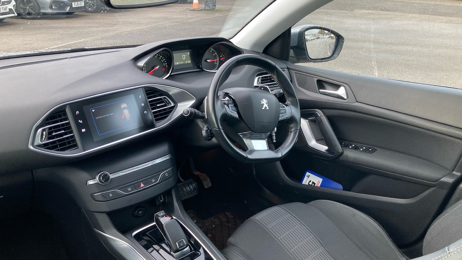 Used Peugeot 308 2019 for sale - 76507302: Photo 25