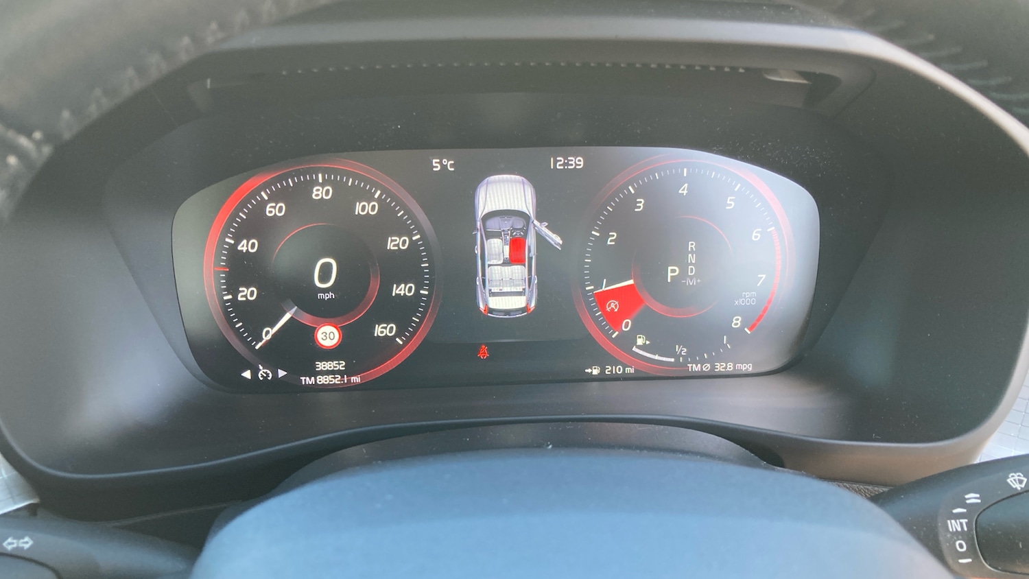 Used Volvo XC40 2018 for sale - 76694129: Photo 18