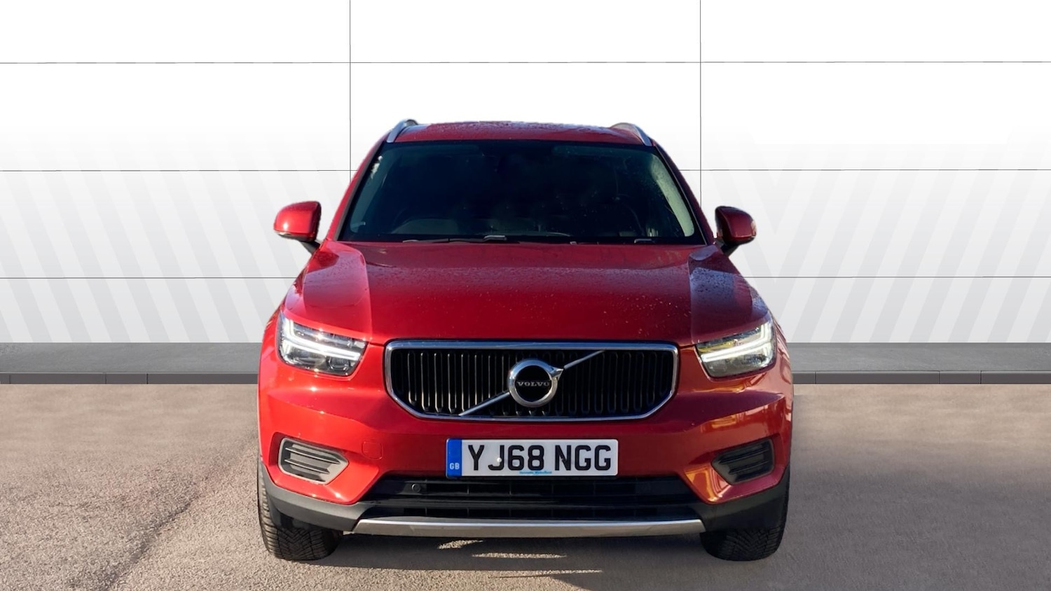 Used Volvo XC40 2018 for sale - 76694129: Photo 3