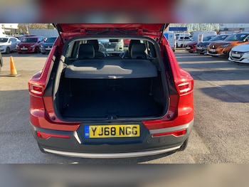 Used Volvo XC40 2018 for sale - 76694129: Photo