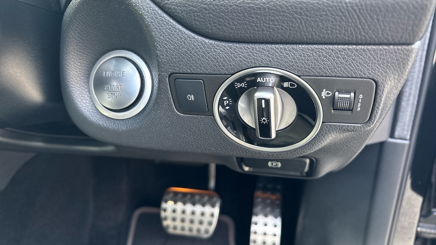 Used Mercedes-Benz GLA 2018 for sale - 77901432: Photo 28