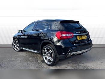 Used Mercedes-Benz GLA 2018 for sale - 77901432: Photo