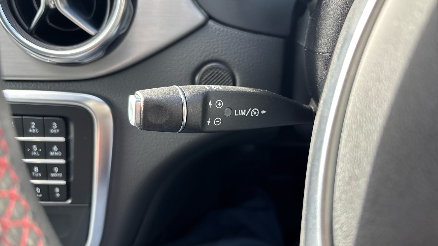 Used Mercedes-Benz GLA 2018 for sale - 77901432: Photo 33