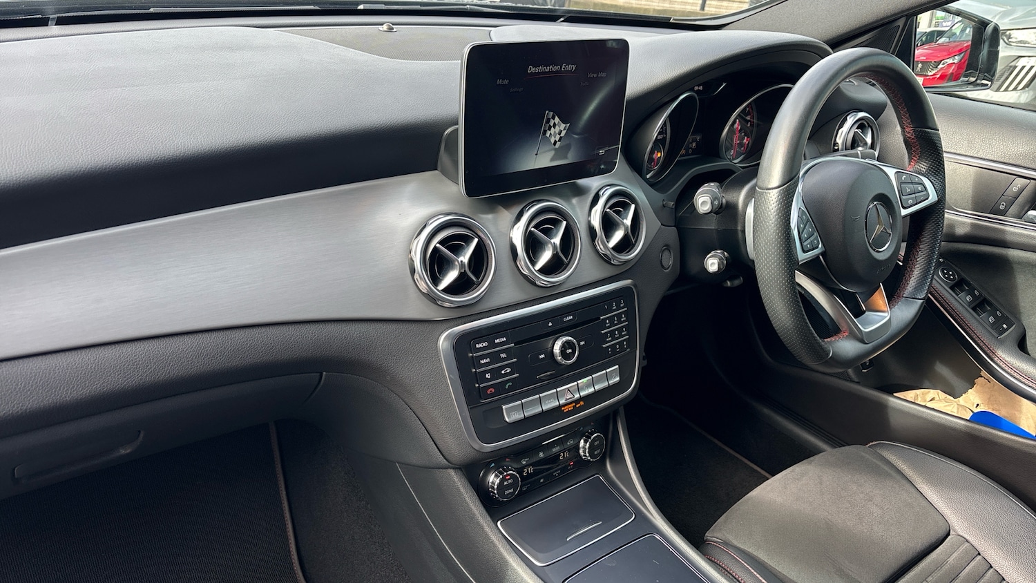 Used Mercedes-Benz GLA 2018 for sale - 77901432: Photo 9