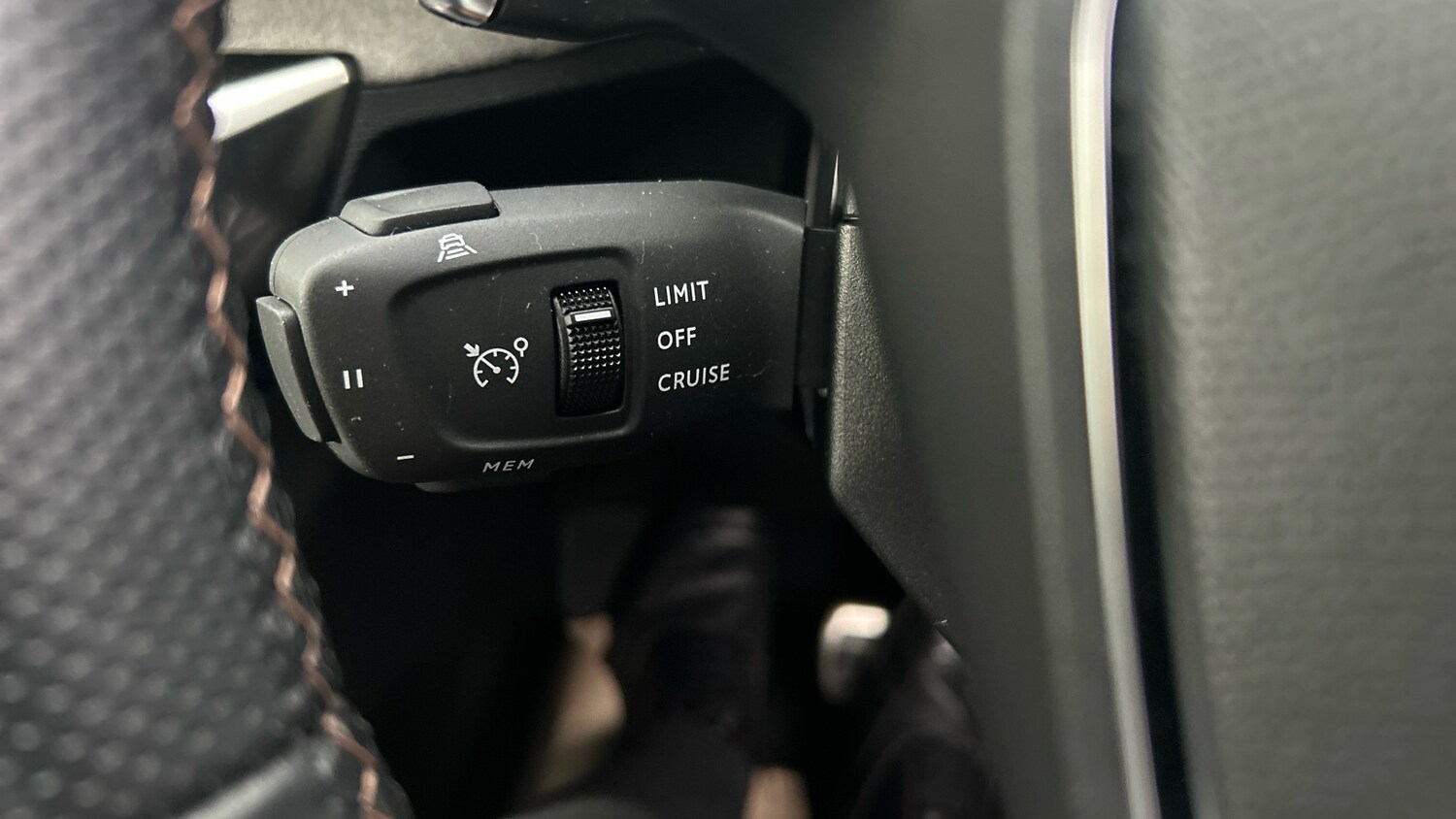 Used Peugeot 3008 2022 for sale - 76532082: Photo 32