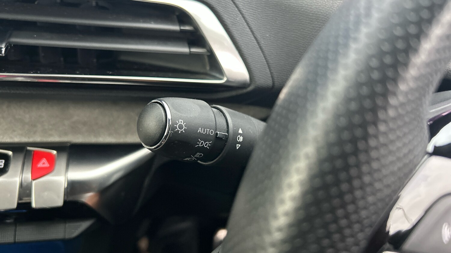 Used Peugeot 3008 2022 for sale - 76532082: Photo 33