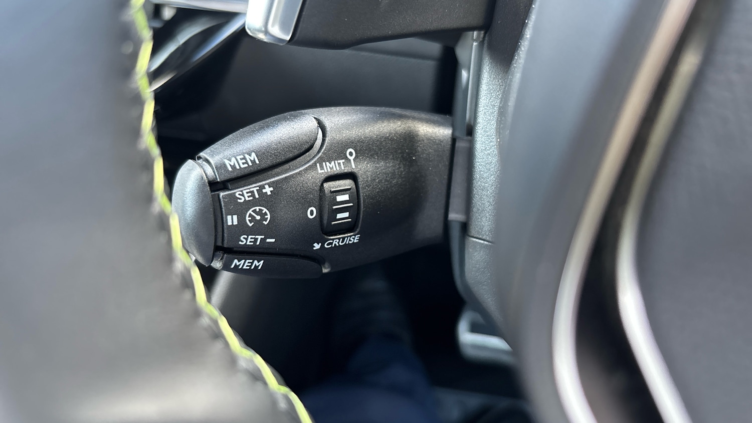 Used Peugeot 2008 2024 for sale - 76018325: Photo 34