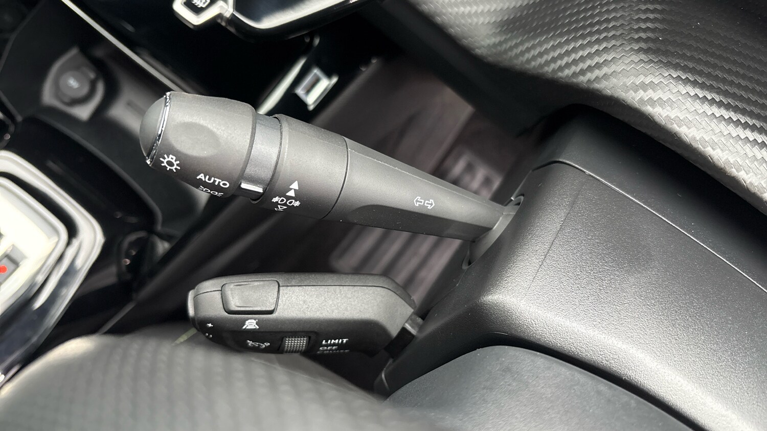 Used Peugeot 2008 2022 for sale - 77997439: Photo 22