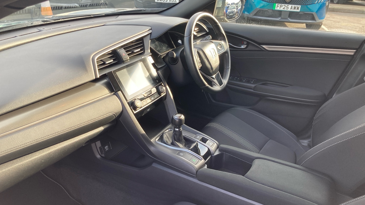 Used Honda Civic 2018 for sale - 76493697: Photo 28