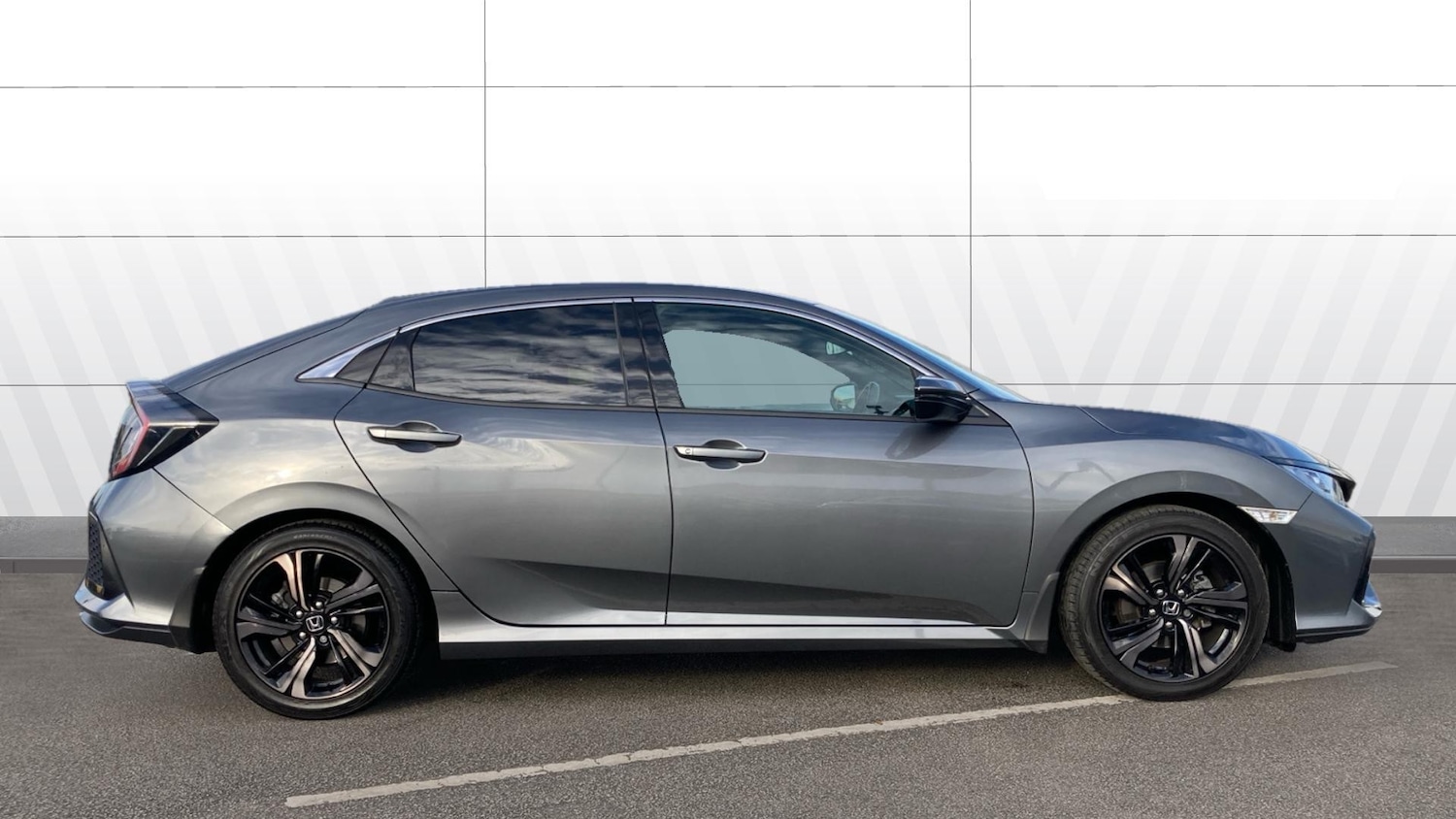 Used Honda Civic 2018 for sale - 76493697: Photo 5